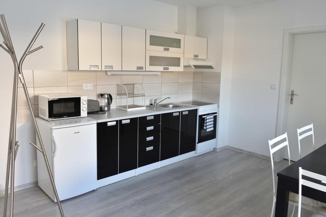 Apartmany U Letiste Pardubice Exteriér fotografie