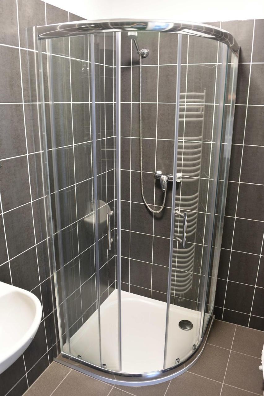 Apartmany U Letiste Pardubice Exteriér fotografie